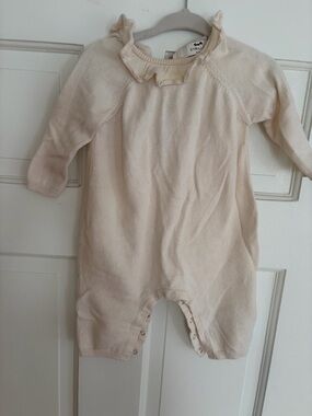 CYRILLUS Cream Ruffle Neck Knit Baby One-Piece Onesie 6M